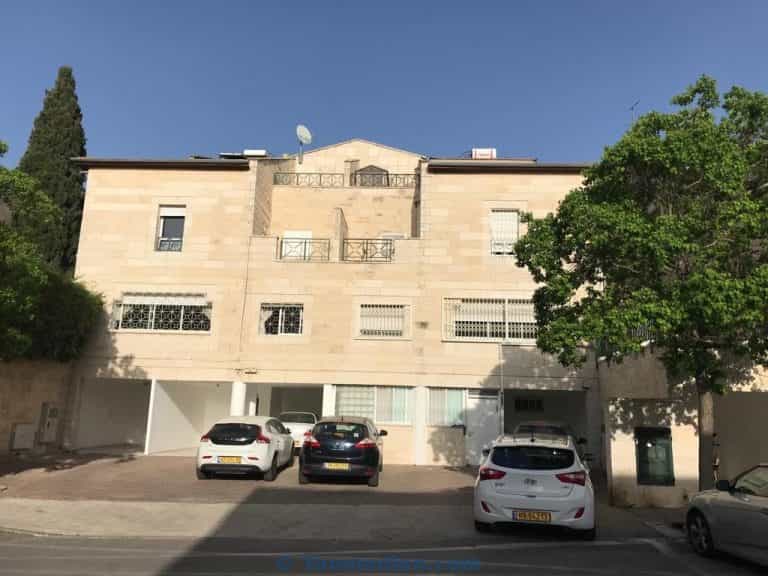 Condominium in Talpiyyot, Jerusalem 10003767