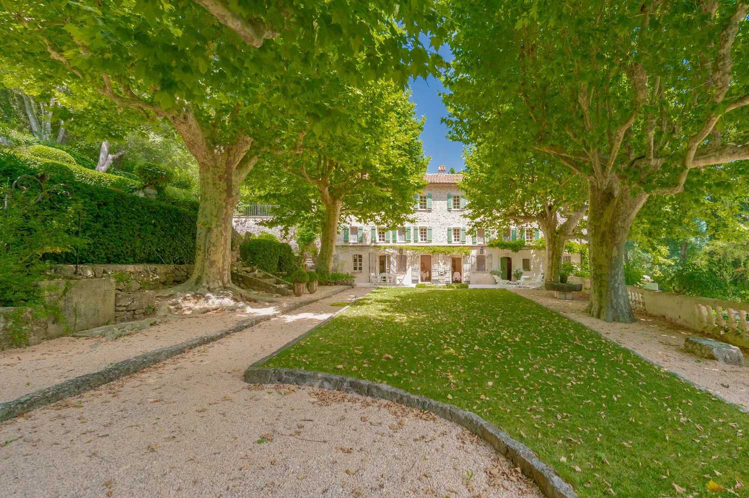 rumah dalam Bargemon, Provence-Alpes-Cote d'Azur 10003940