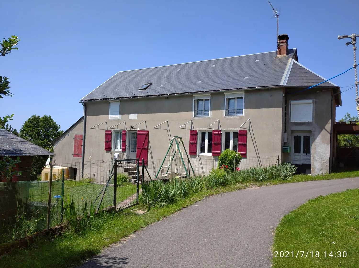 بيت في Lavault-de-Frétoy, Bourgogne-Franche-Comté 10003983