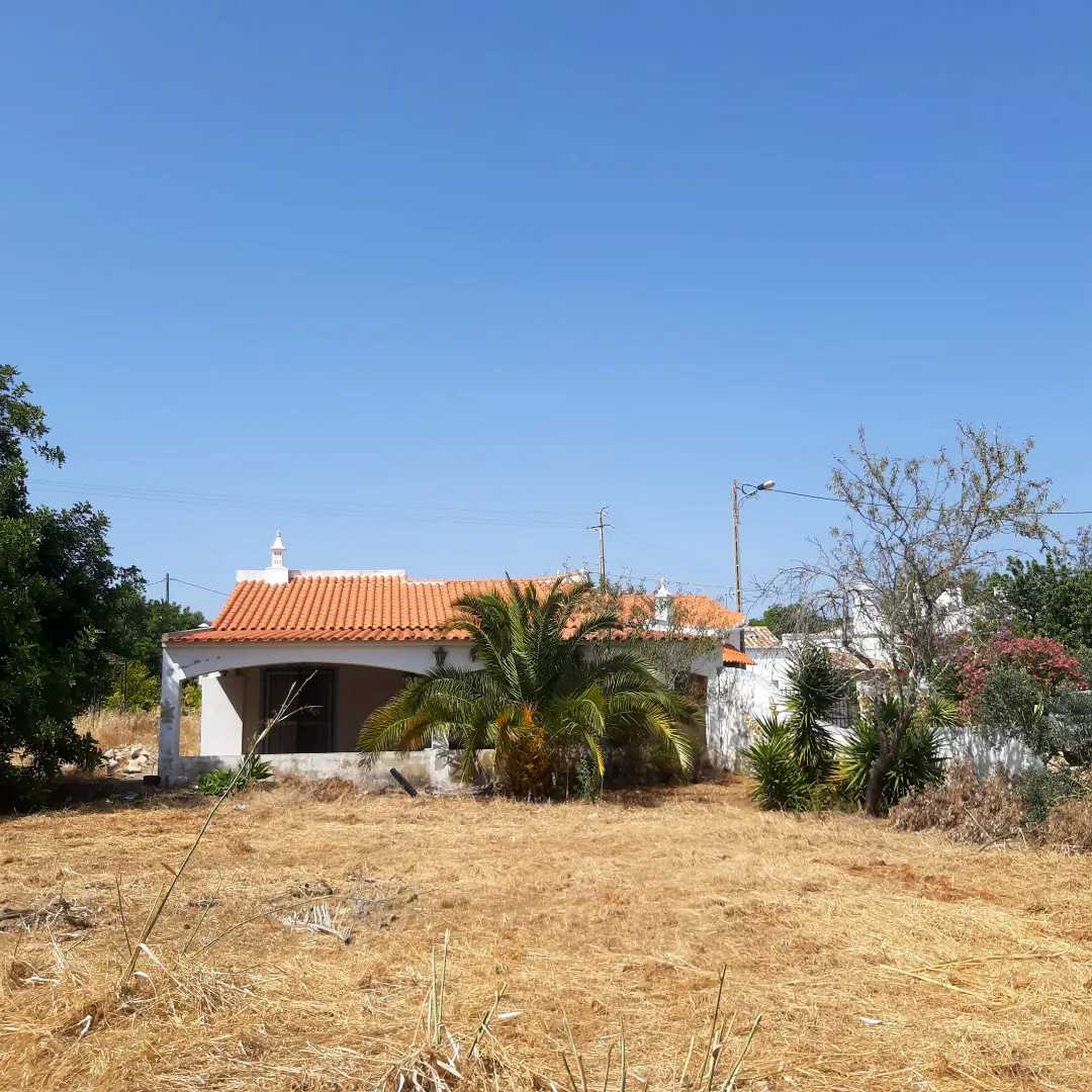 House in Santa Barbara de Nexe, Faro 10004088