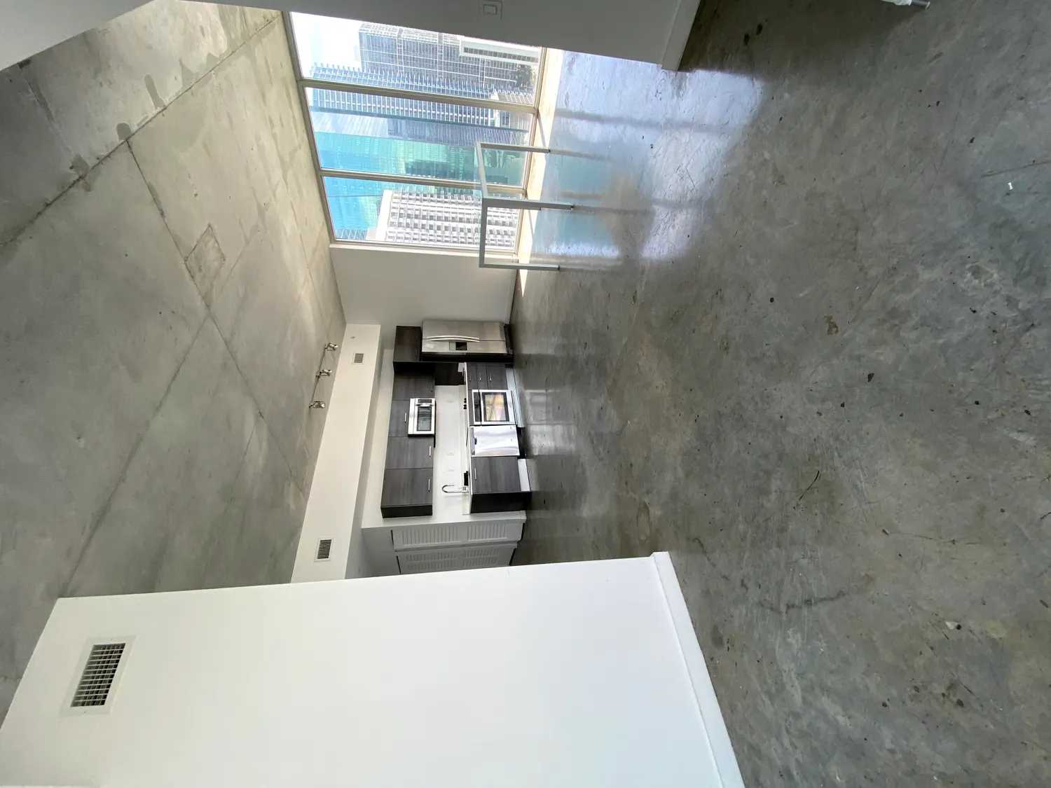 Real Estate in Miami, 151 Southeast 1st Street 10004163