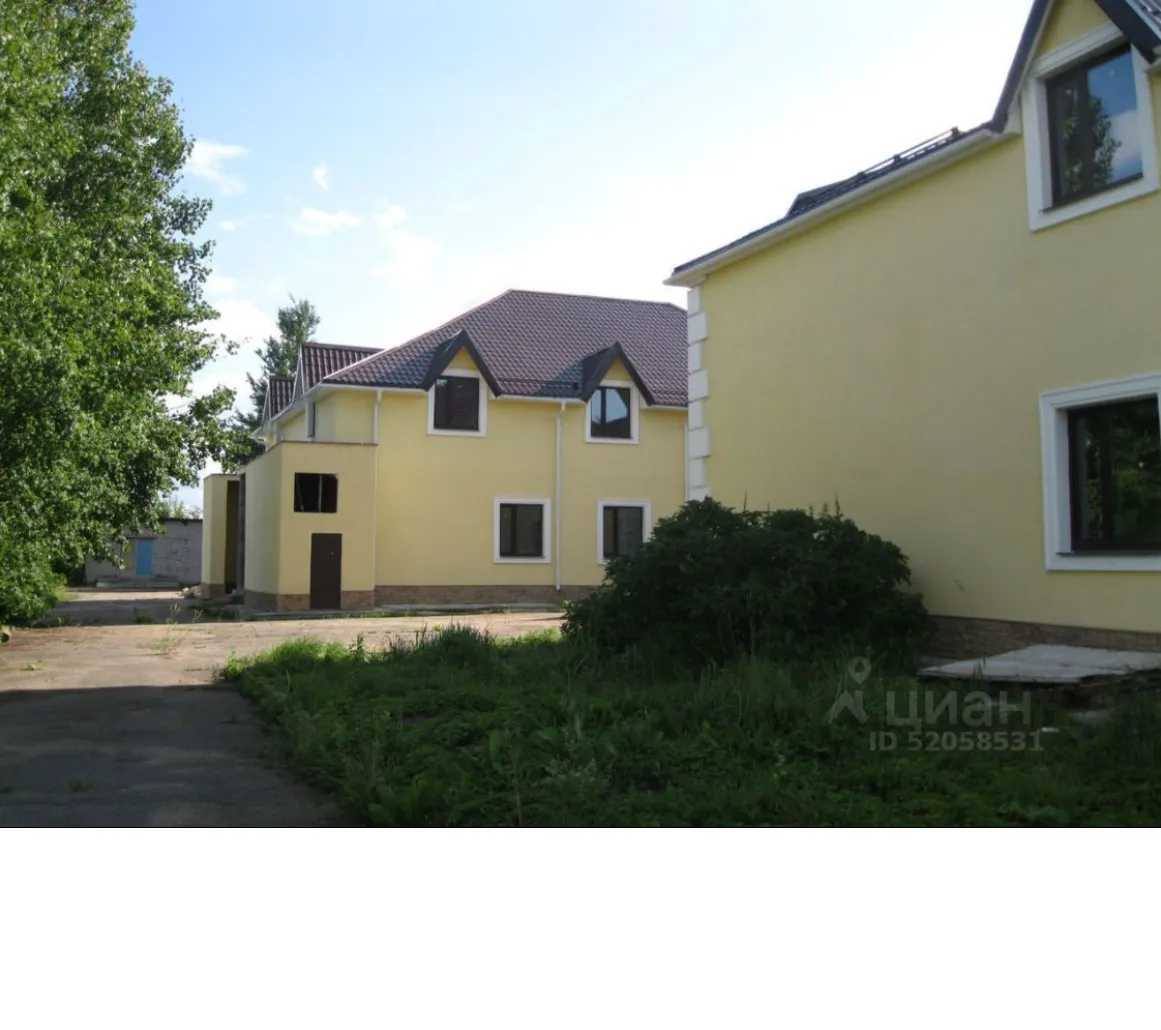 Flere hus i Borovno, Tver Oblast 10004186