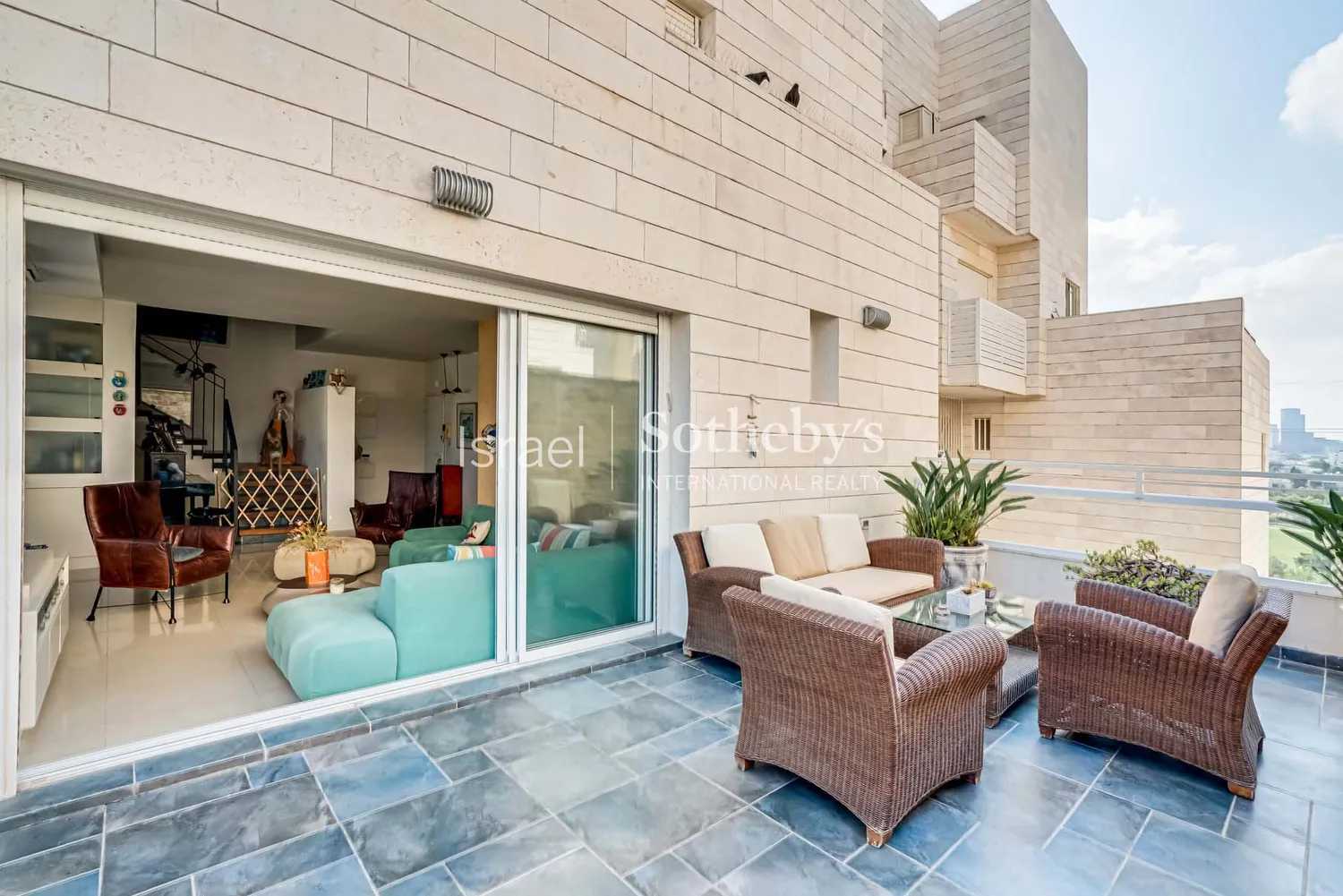 House in Tel Aviv-Yafo, Me'ir Ya'ari Street 10004253