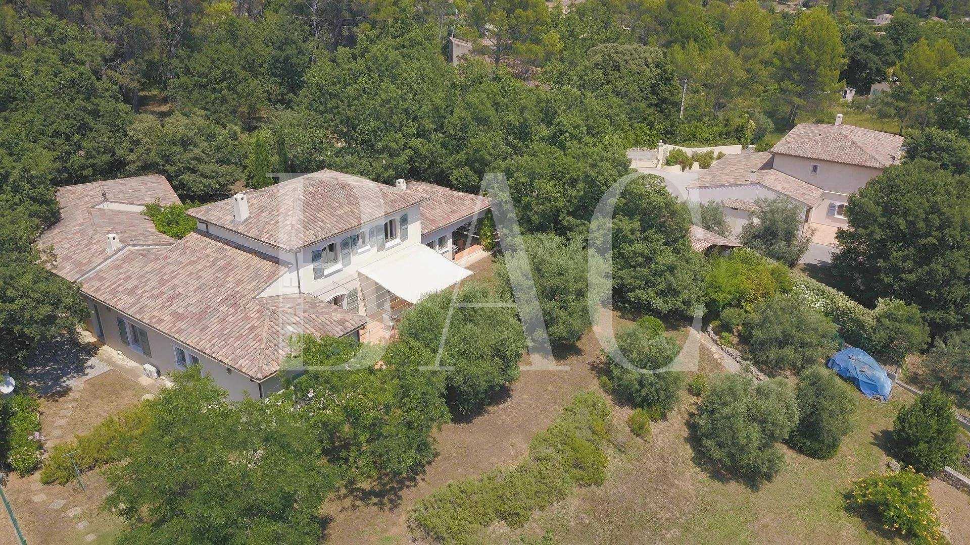 House in Draguignan, Provence-Alpes-Cote d'Azur 10004444