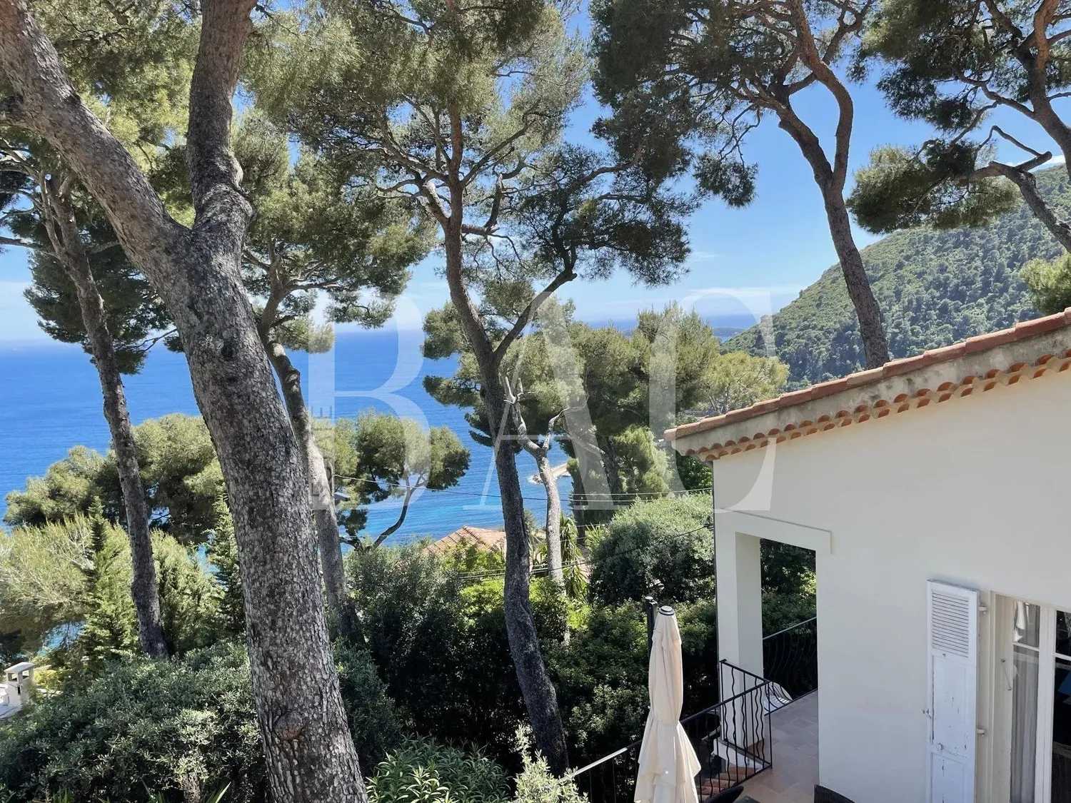 Huis in Eze, Provence-Alpes-Côte d'Azur 10004447