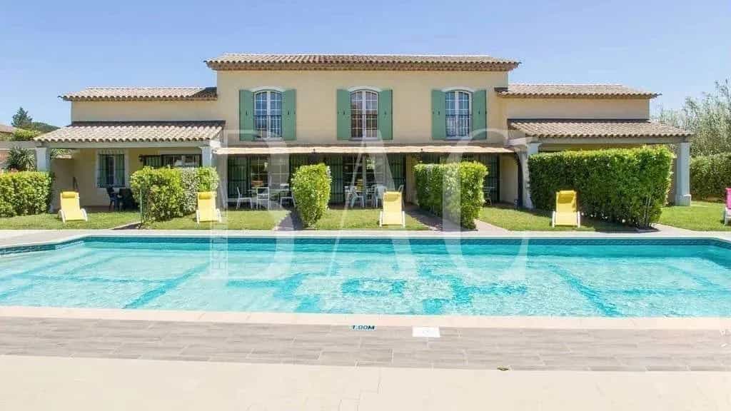 rumah dalam Saint-Tropez, Provence-Alpes-Côte d'Azur 10004466