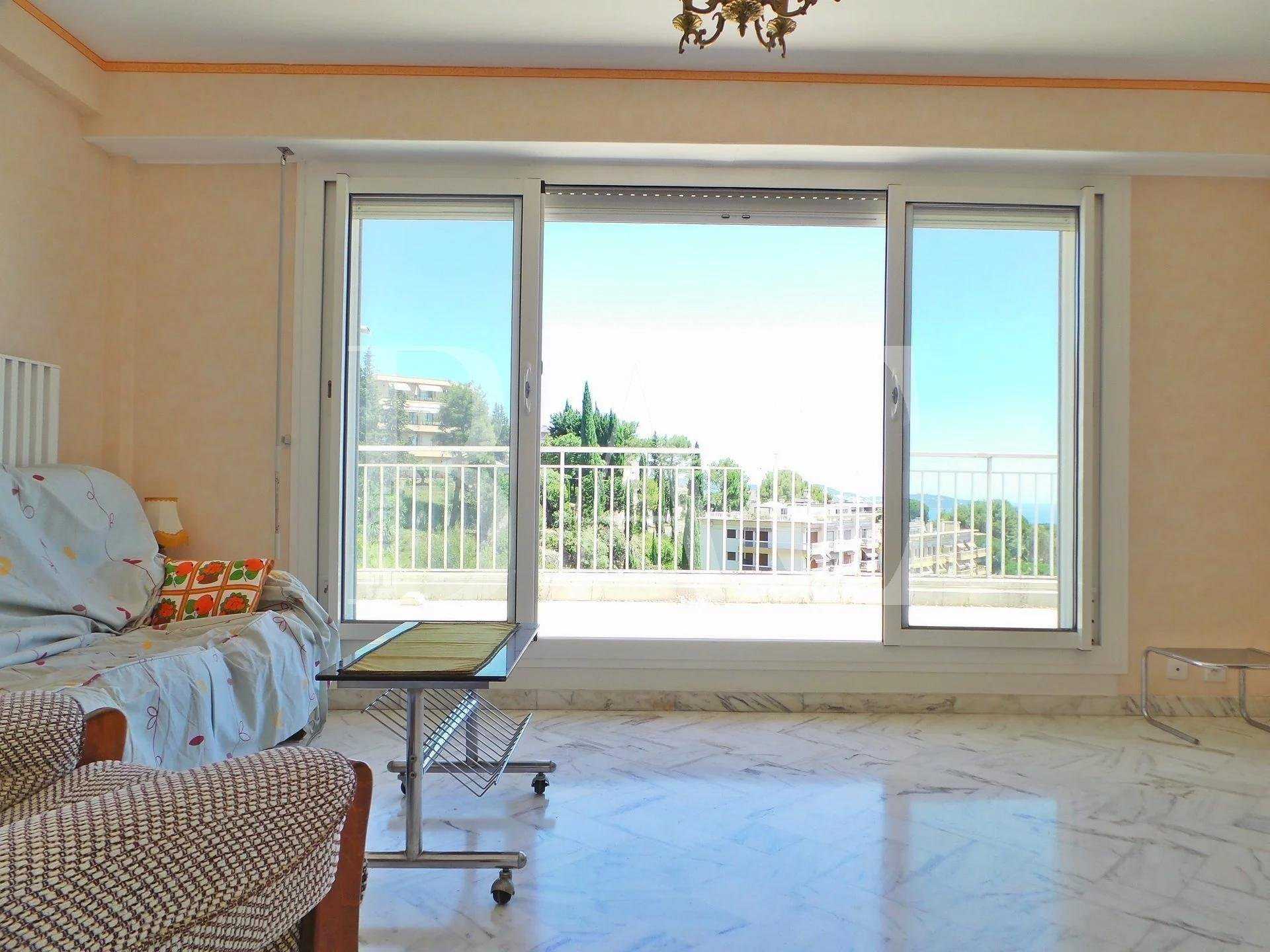 Condominium in La Californie, Provence-Alpes-Cote d'Azur 10004531