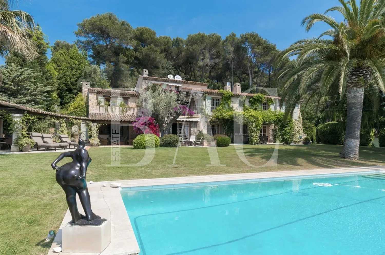 Rumah di Le Suquet, Provence-Alpes-Cote d'Azur 10004558