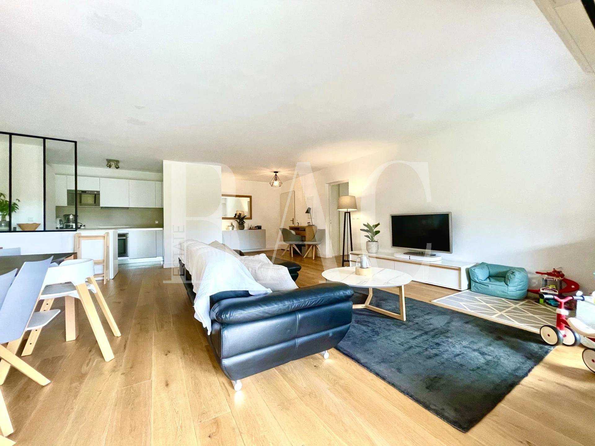 公寓 在 Nice, Alpes-Maritimes 10004561