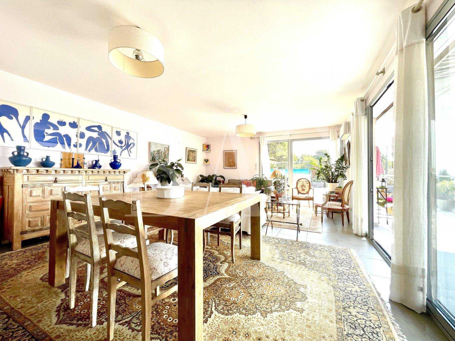 Rumah di Venesia, Provence-Alpes-Cote d'Azur 10004580