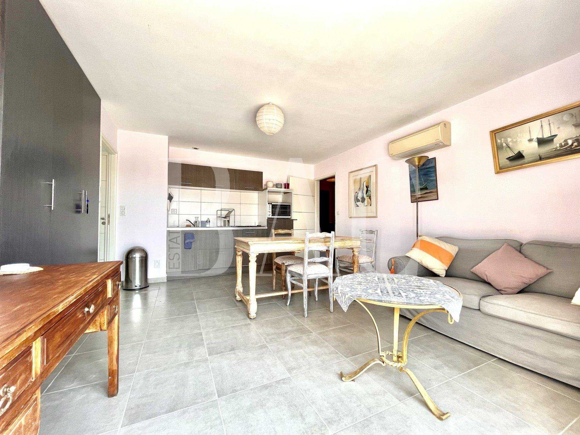 House in Vence, Alpes-Maritimes 10004580