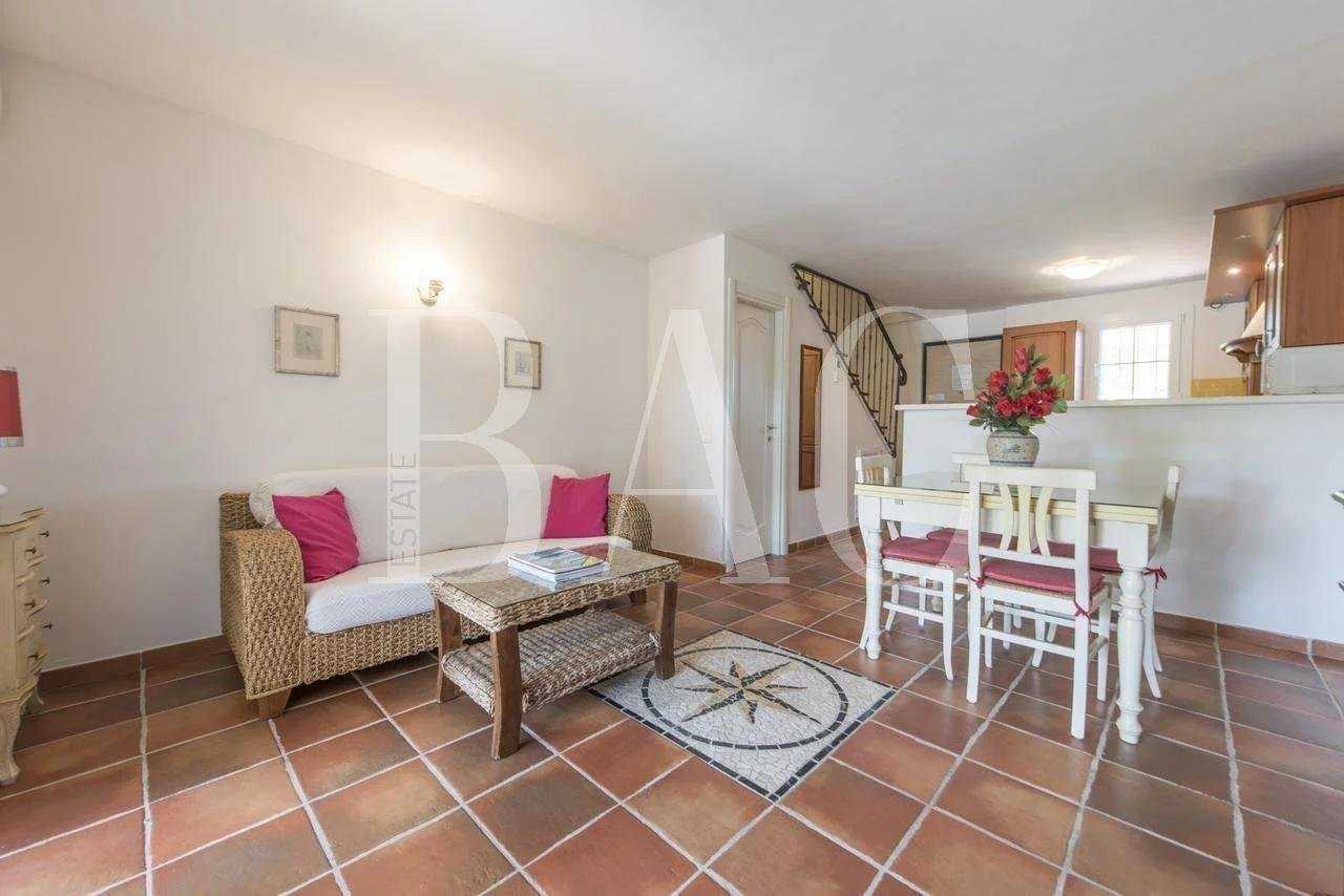 Eigentumswohnung im Saint-Tropez, Var 10004590