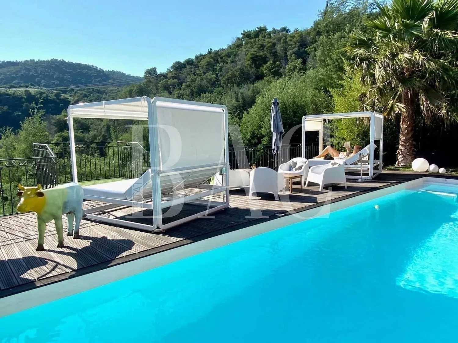 casa no Les Termes, Provença-Alpes-Costa Azul 10004627