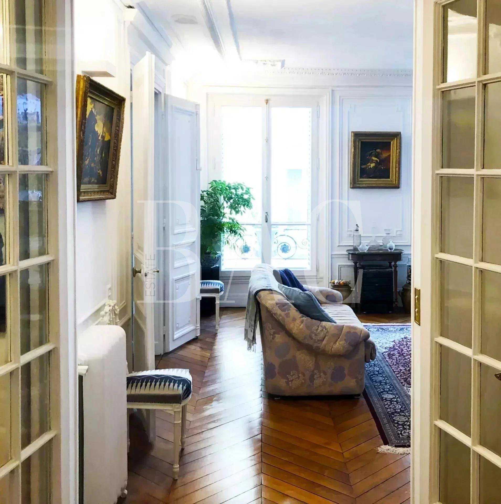 公寓 在 Paris 8ème, Paris 10004636