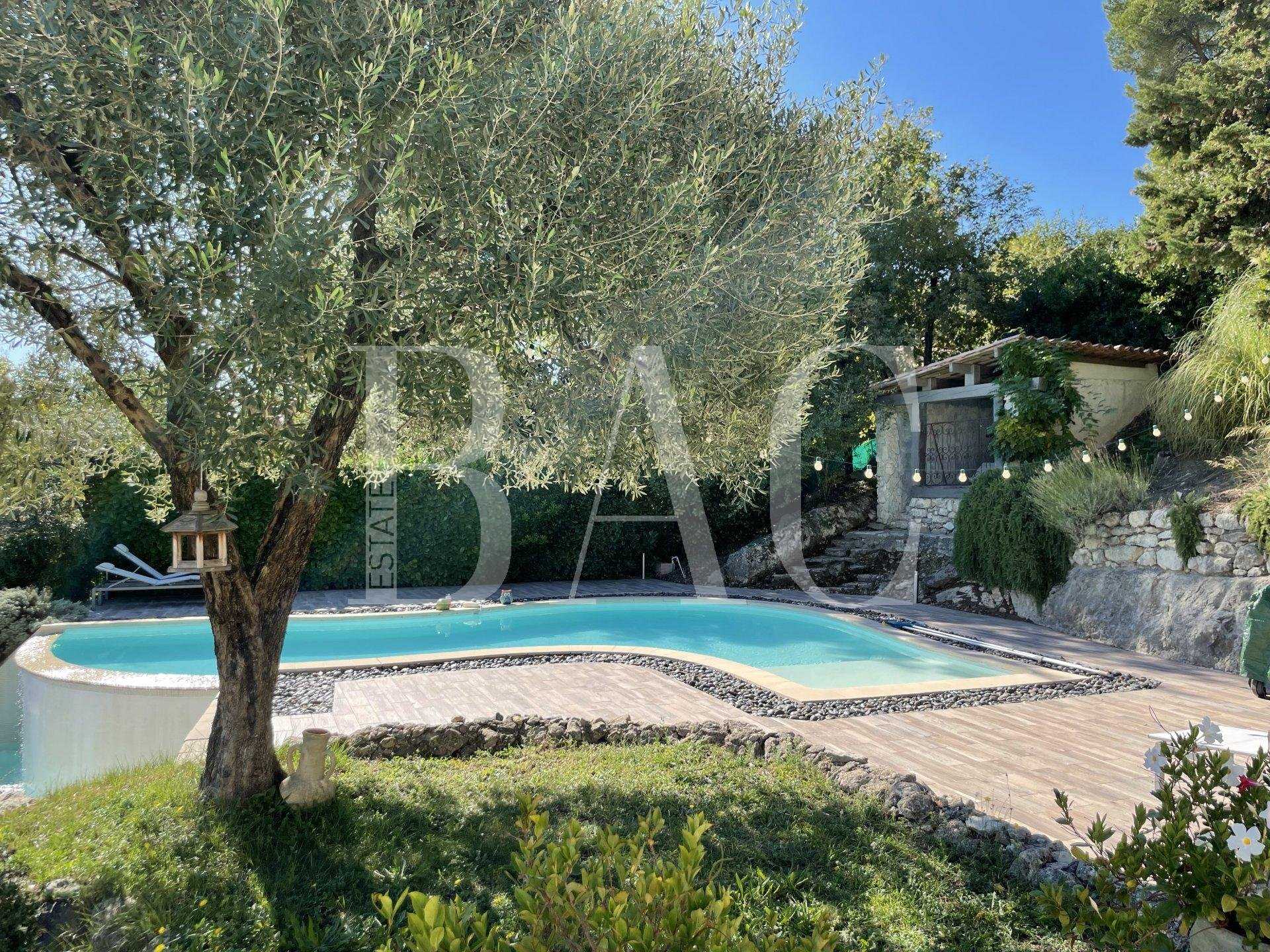 Hus i Vence, Provence-Alpes-Cote d'Azur 10004658