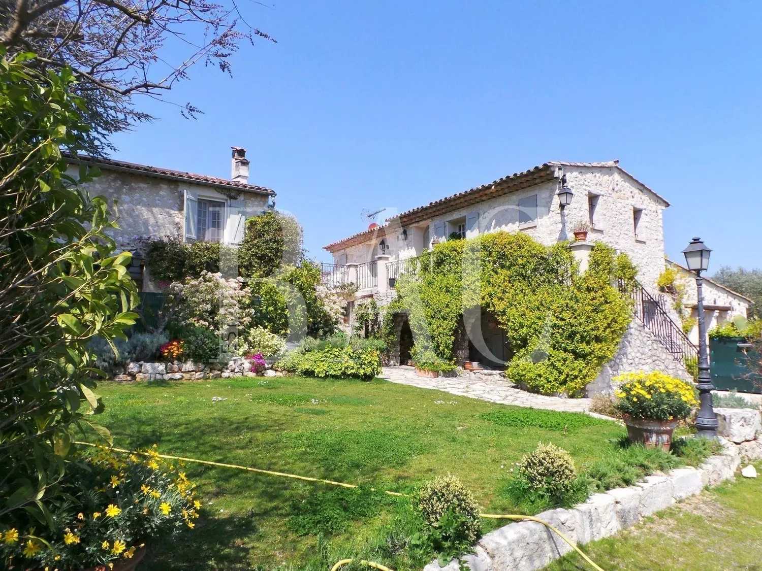 Haus im La Colle-sur-Loup, Provence-Alpes-Côte d'Azur 10004662