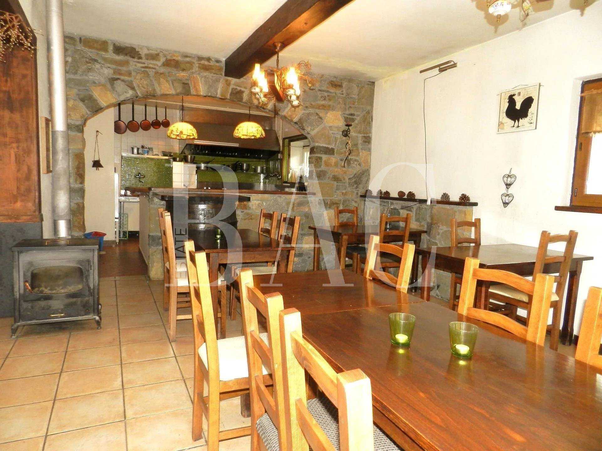 House in Morzine, Haute-Savoie 10004665