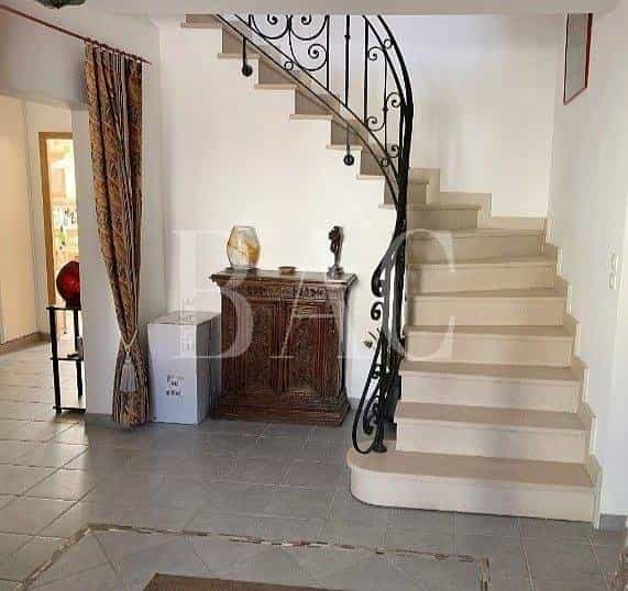 Dom w Vélizy-Villacoublay, Ile-de-France 10004984