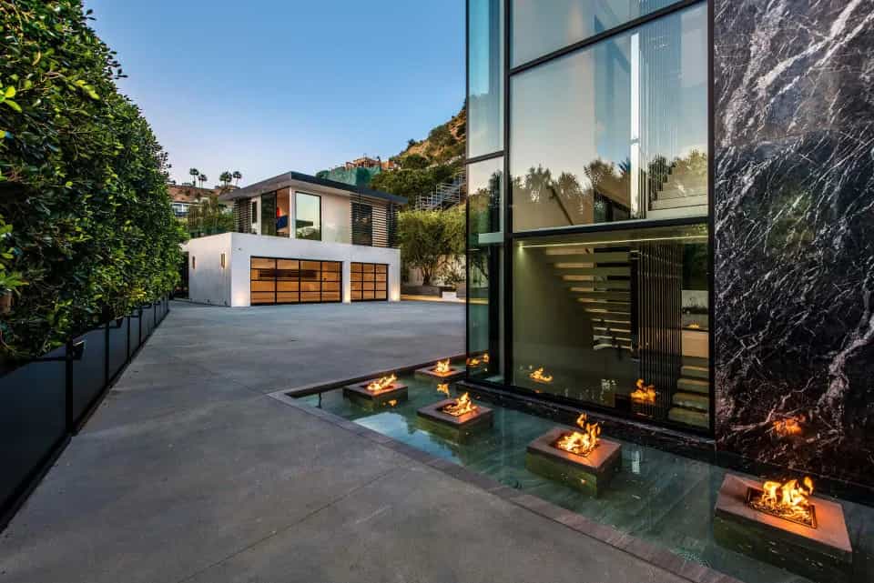 House in West Hollywood, 1677 North Doheny Drive 10005041