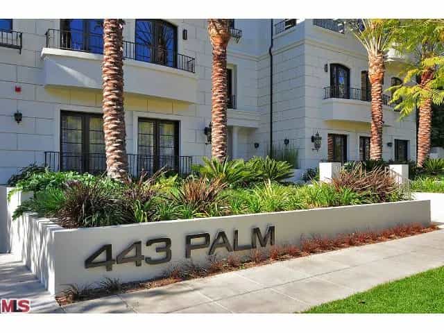 Condominium in Beverly Hills, 443 North Palm Drive 10006283