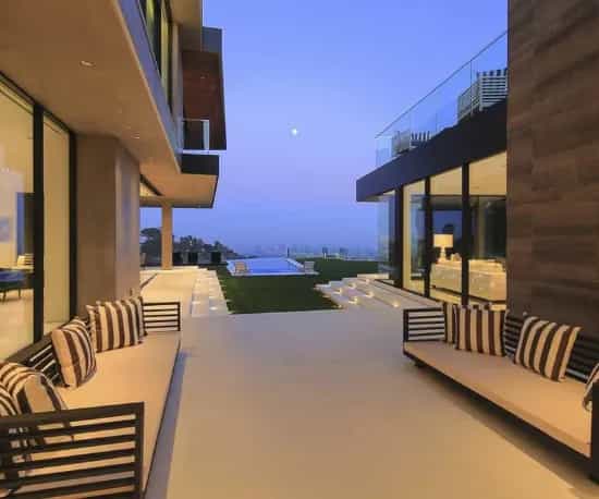 House in Riviera, Orum Road 10006437