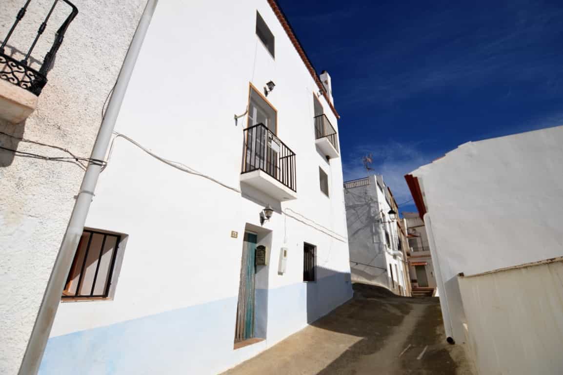 жилой дом в Polopos, Andalusia 10007909