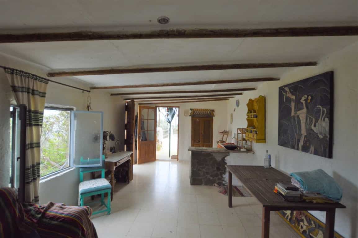 House in Lanjaron, Andalusia 10007938