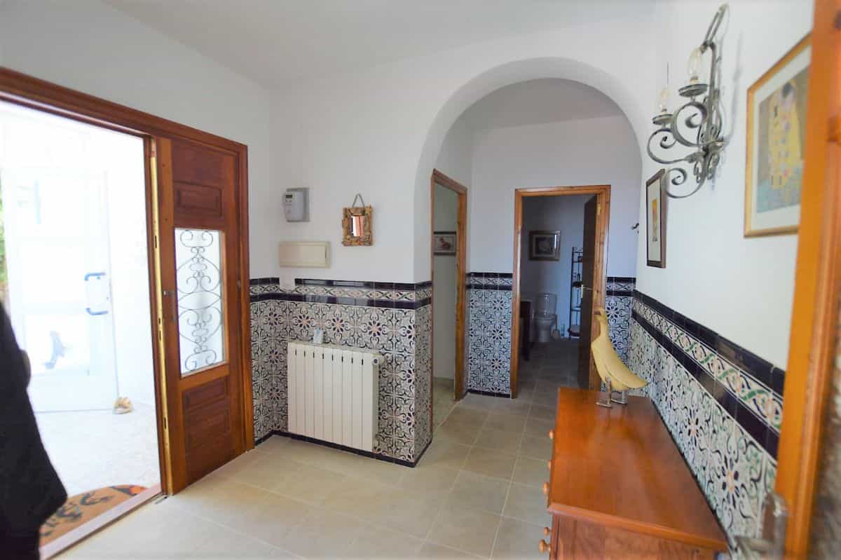 House in Carataunas, Andalusia 10007979