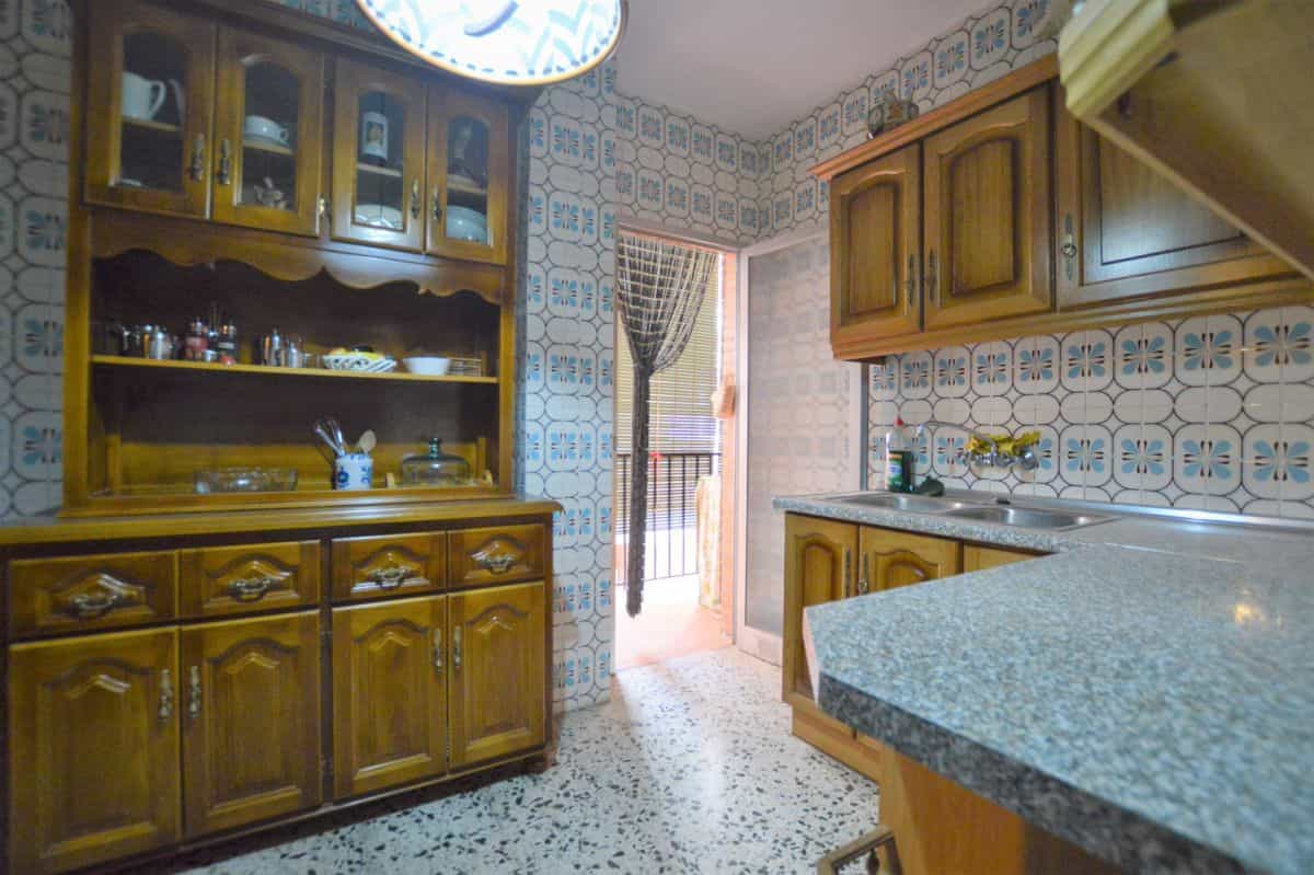 Квартира в Lanjaron, Andalusia 10008004