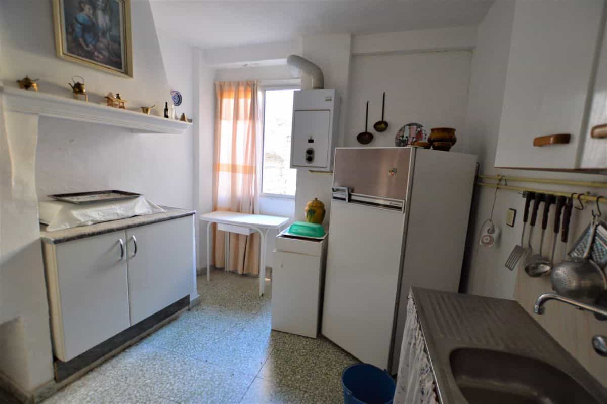 Dom w Lanjaron, Andaluzja 10008021