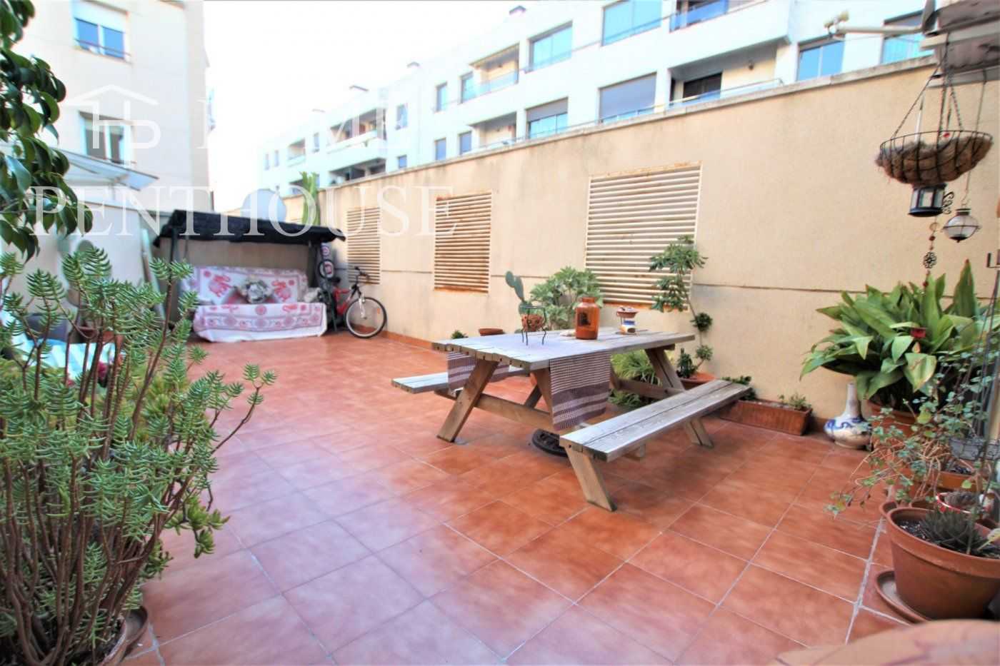 Condominium in San Pedro de Ribas, Catalonia 10008102
