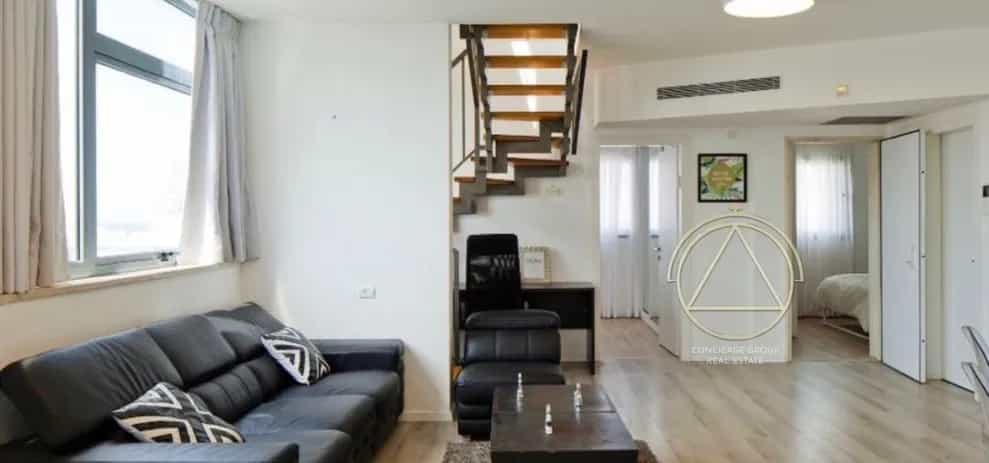 Condominium in Tel Aviv-Yafo, Brenner Street 10008122