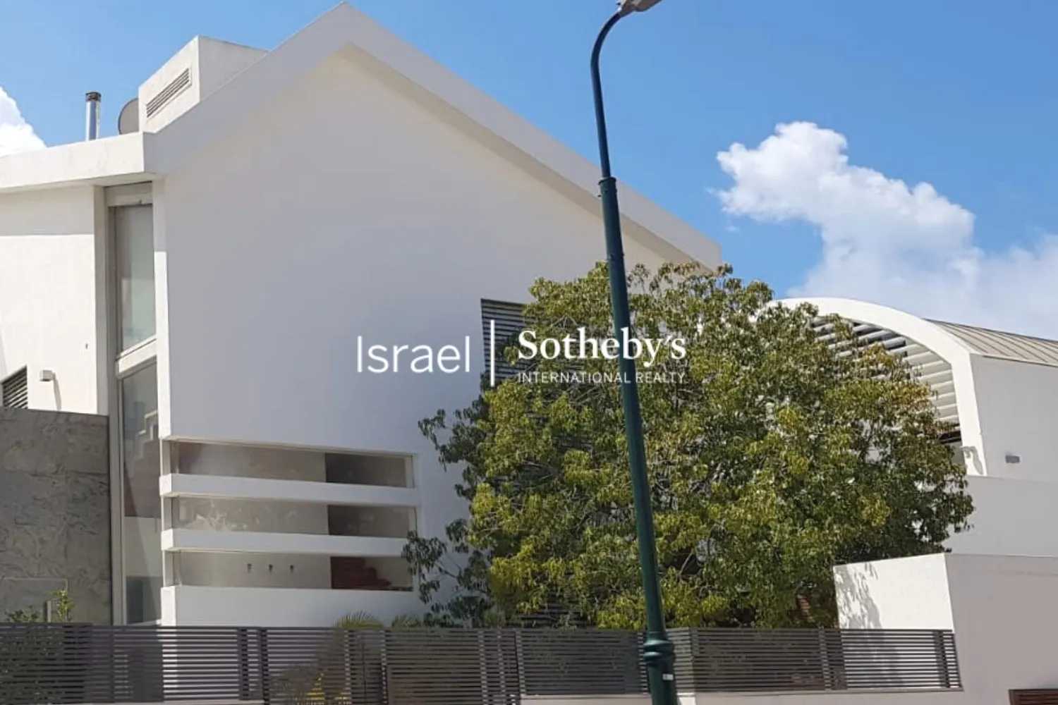 بيت في كفار شمرياهو, تل أبيب 10008152