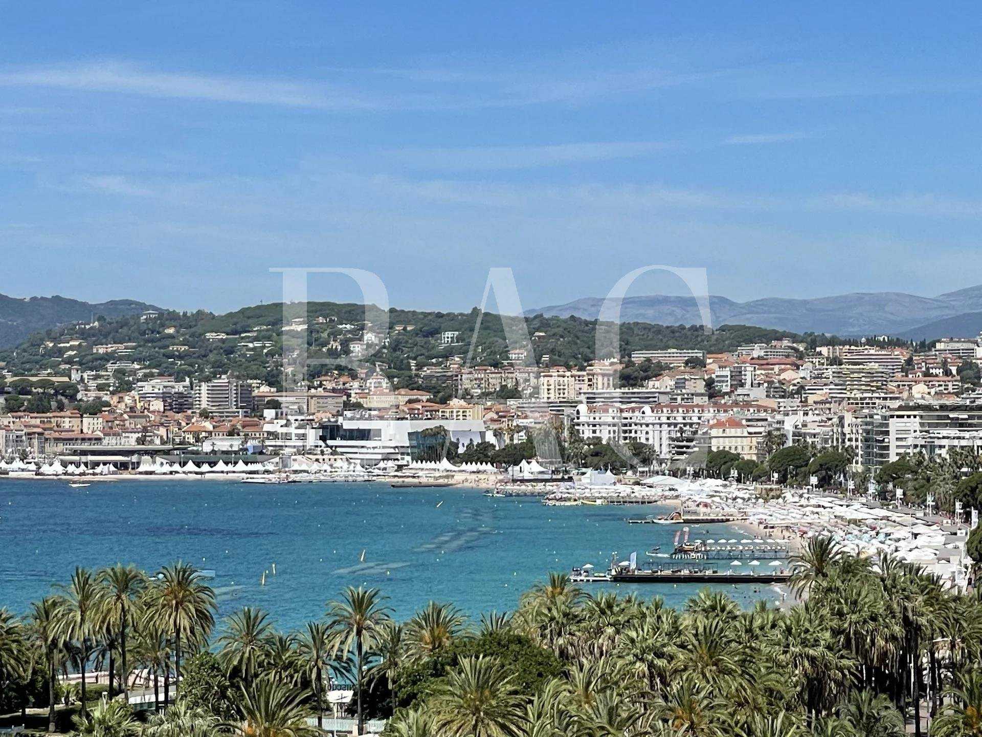Condominium dans Cannes, Provence-Alpes-Côte d'Azur 10008184