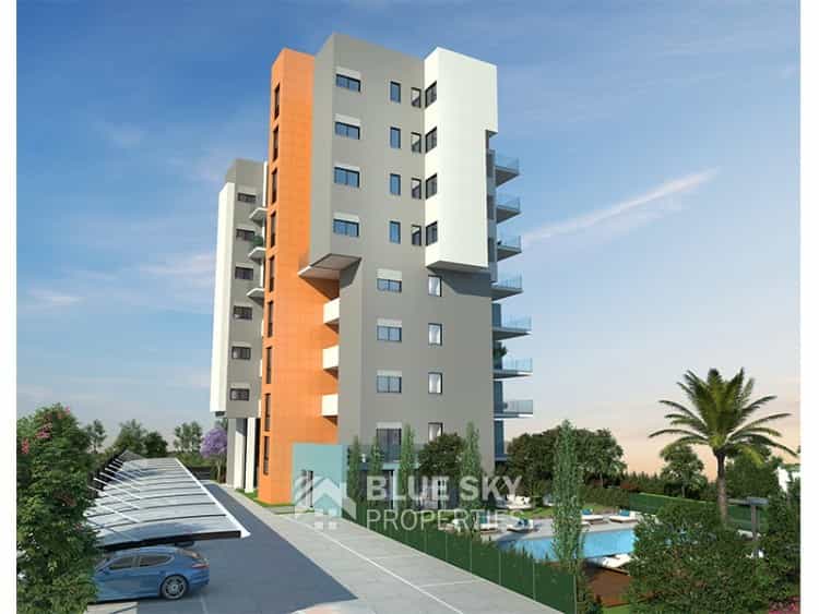 Condominium in Potamos Germasogeias, Limassol 10008779