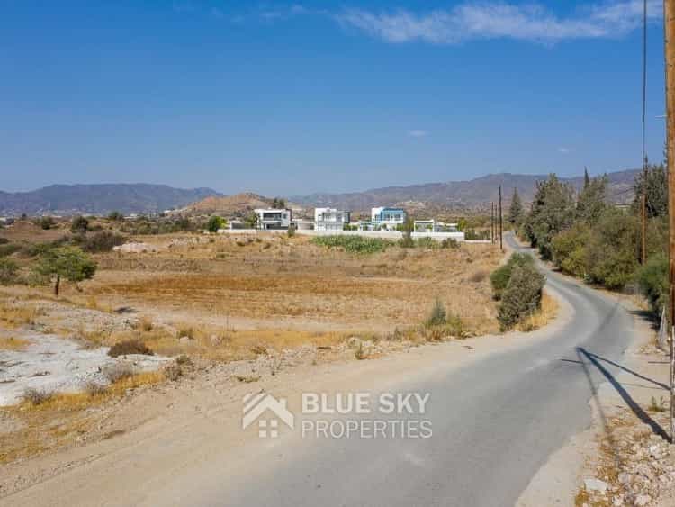 Land in Pyrgos, Larnaka 10008920