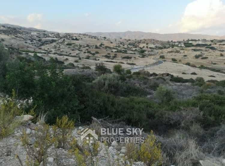 Tanah dalam Pyrgos, Larnaka 10010024