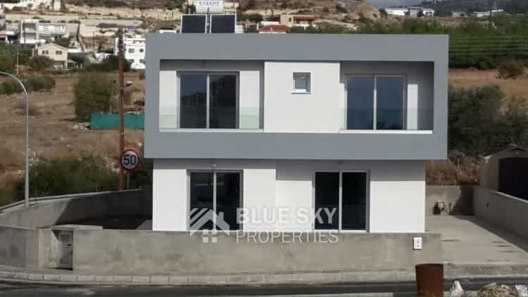 House in Agia Marinouda, Pafos 10010749