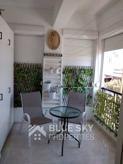 Condominium dans Empa, Paphos 10011012