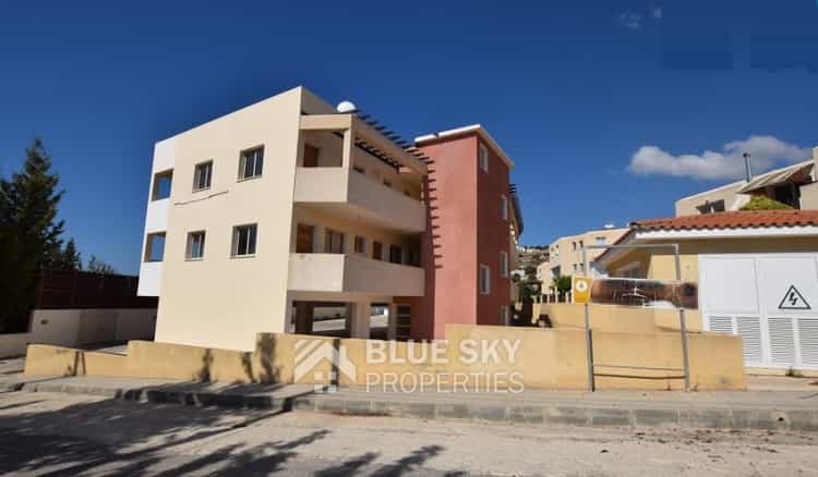 Condominium in Peyia, Paphos 10011393