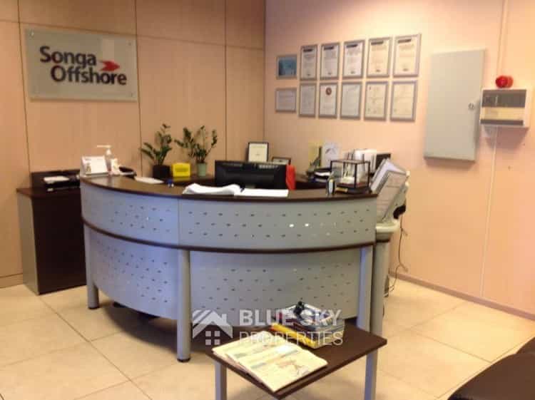 Office in Agia Fylaxis, Lemesos 10011638