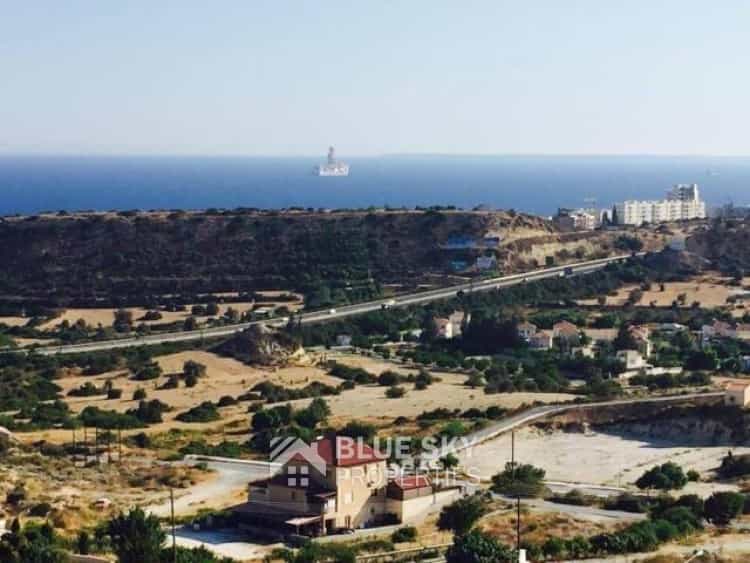 Land i Agios Tychon, Larnaka 10012026