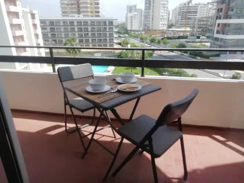 Condominium in Praia da Rocha, Faro District 10012408