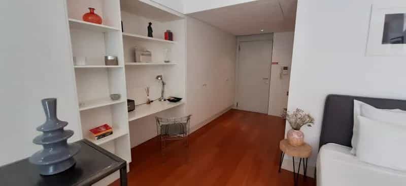 公寓 在 Lisbon, Lisbon 10012519