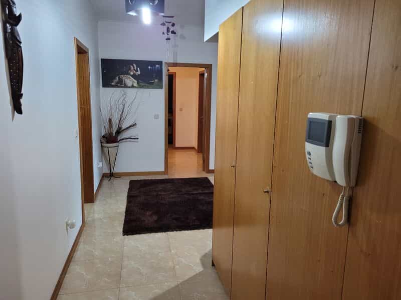 Condominium in Figueiredo, Aveiro 10012532