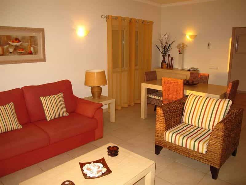 Condominium dans Lagoa (Algarve), Faro District 10012570