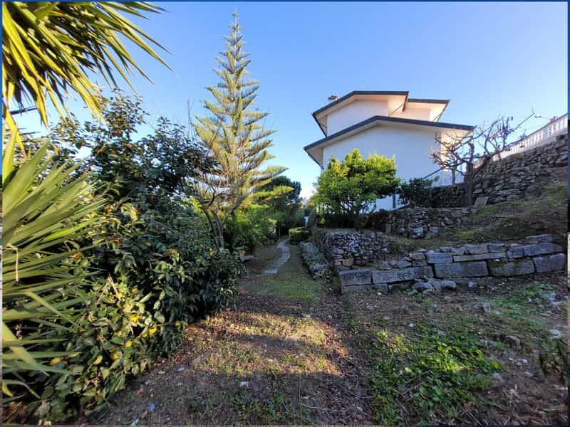 بيت في Oliveira de Azeméis, Aveiro District 10012589