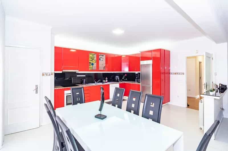 Eigentumswohnung im Airas, Aveiro 10012601
