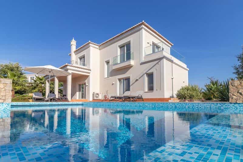 House in Lagoa (Algarve), Faro District 10012612