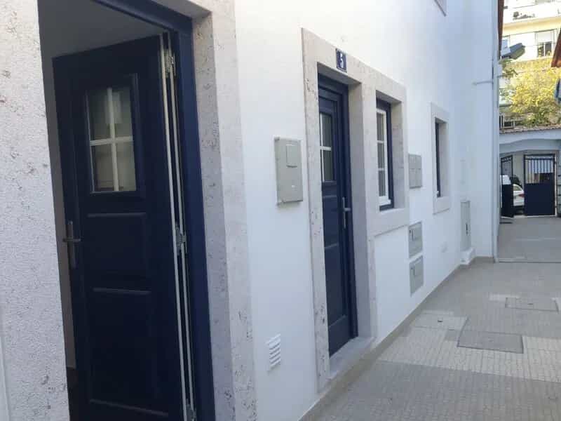 Condominium in Campolide, Lisboa 10012709